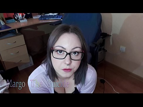 ❤️ Seksikäs tyttö lasit päässä imee dildoa syvälle kameraan ❌ Venäläinen porno at fi.cassino-vulkan646.ru ❤